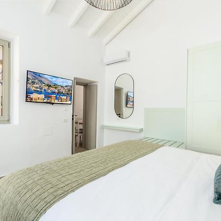 Suite Christina Symi Exterior foto